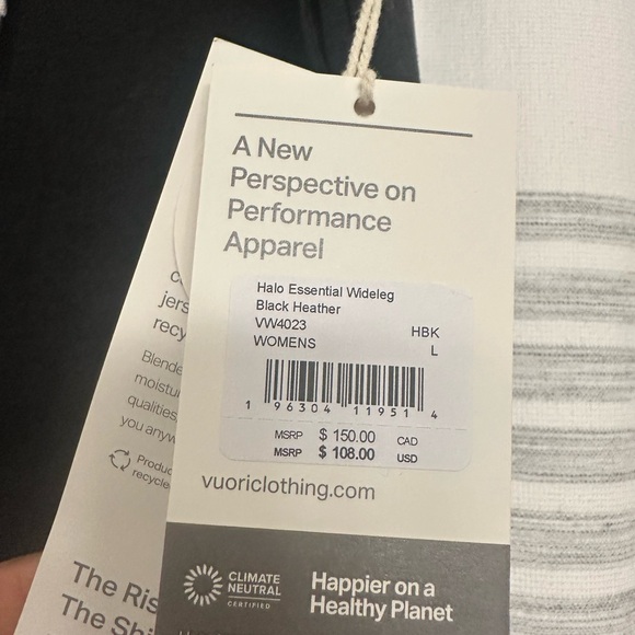 Vuori Women's Black Joggers with Cream Drawstring Halo Essential wideleg - Picture 8 of 8